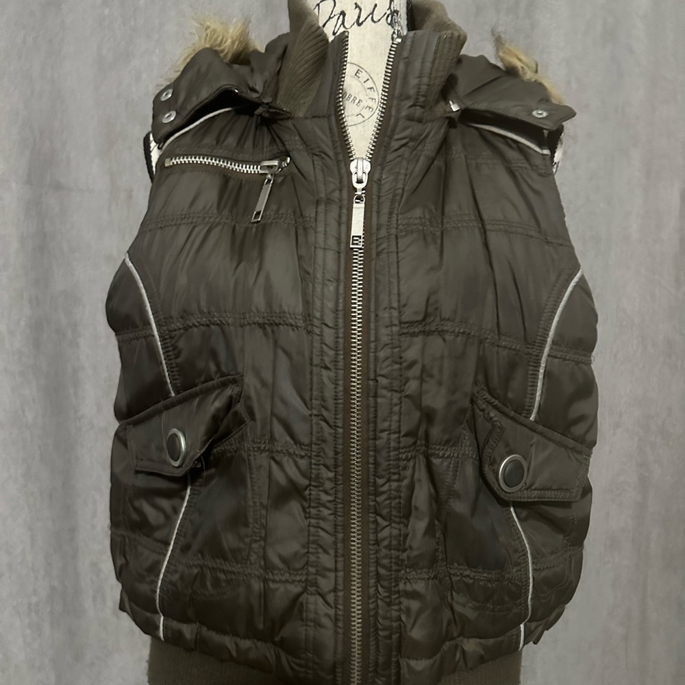 Mossimo Women’s Brown Puffer Vest with Hood
